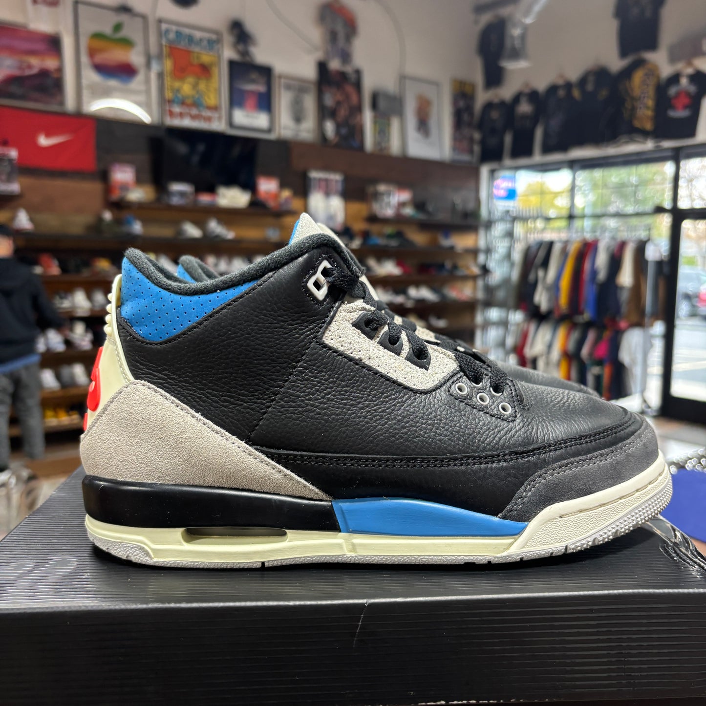 Jordan 3 'Rare Air' Size 7Y