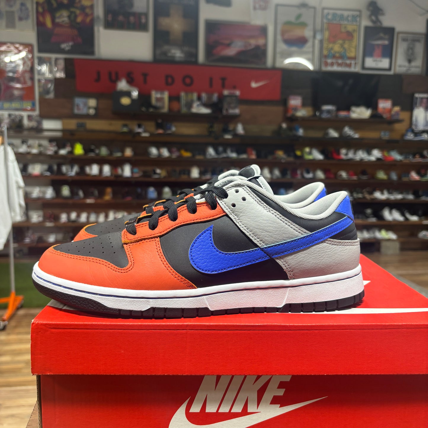 Nike Dunk Low 'NBA 75th Anniversary Knicks' Size 10.5