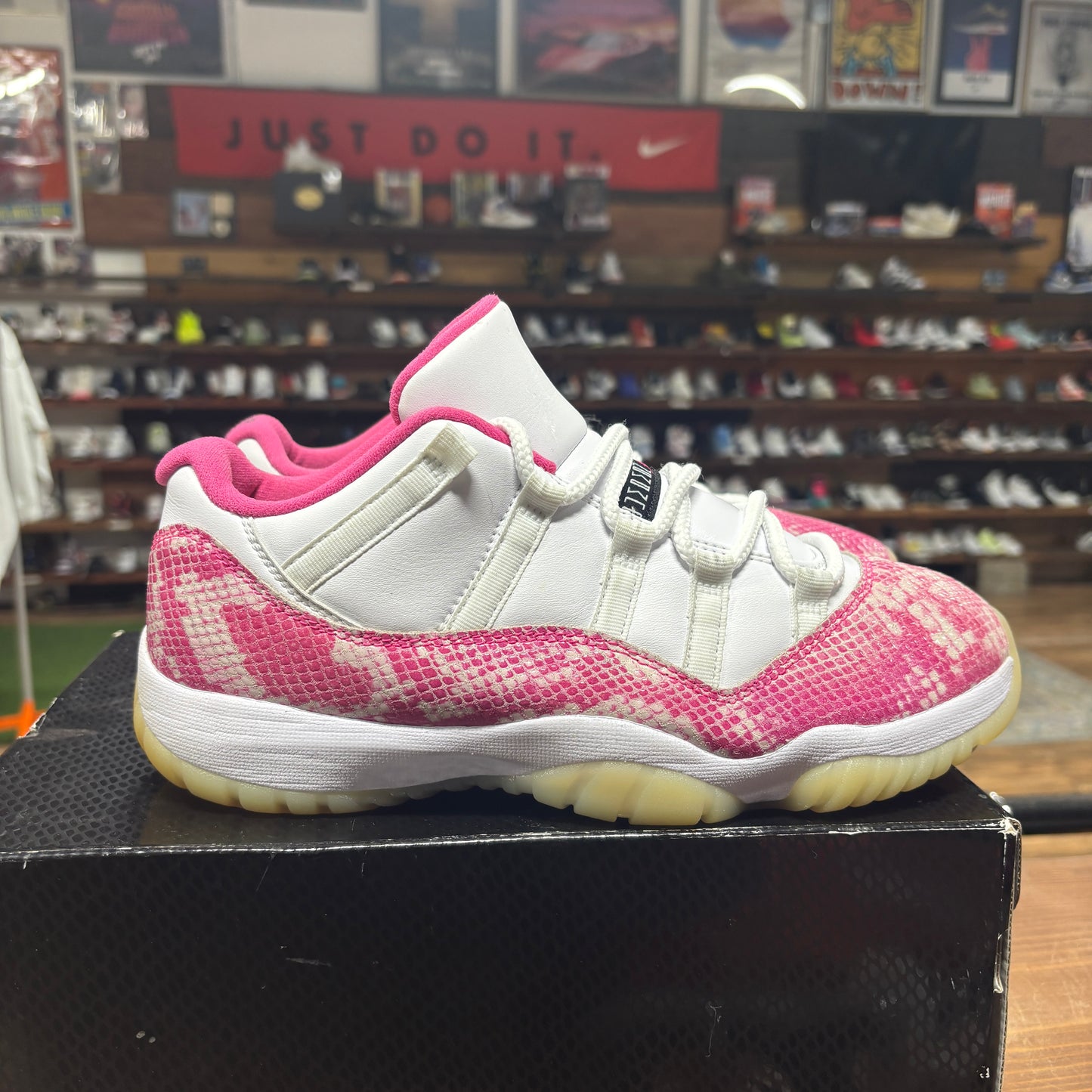 Jordan 11 Low 'Pink Snakeskin' Size 9.5W/8M