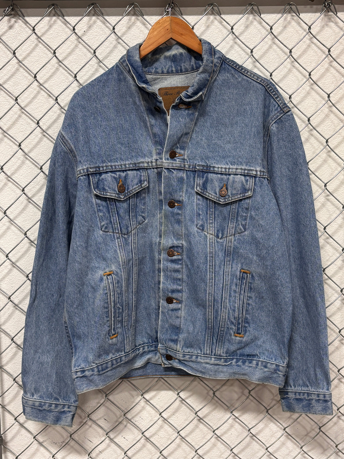 Vintage 90's Looney Tunes Thats All Folks Embroidered Cartoon Denim Jacket Size Large