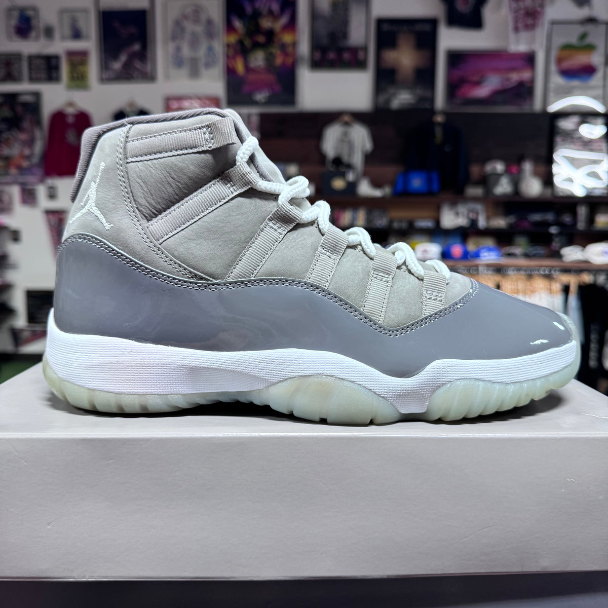 Jordan 11 'Cool Grey' Size 9