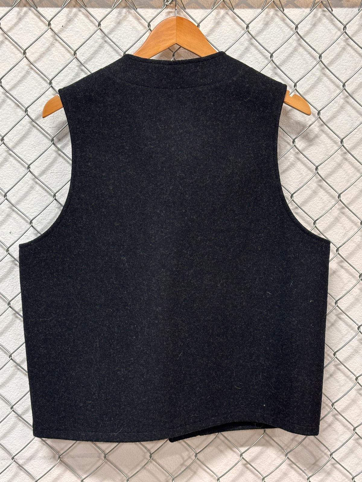 C. C. Filson Virgin Wool Style 20 Black Button Up Vest Size 42 XL