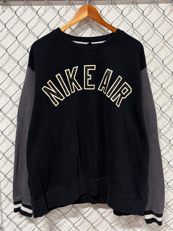 Nike Air Black Spell Out Arc Crewneck Sweater Size XL