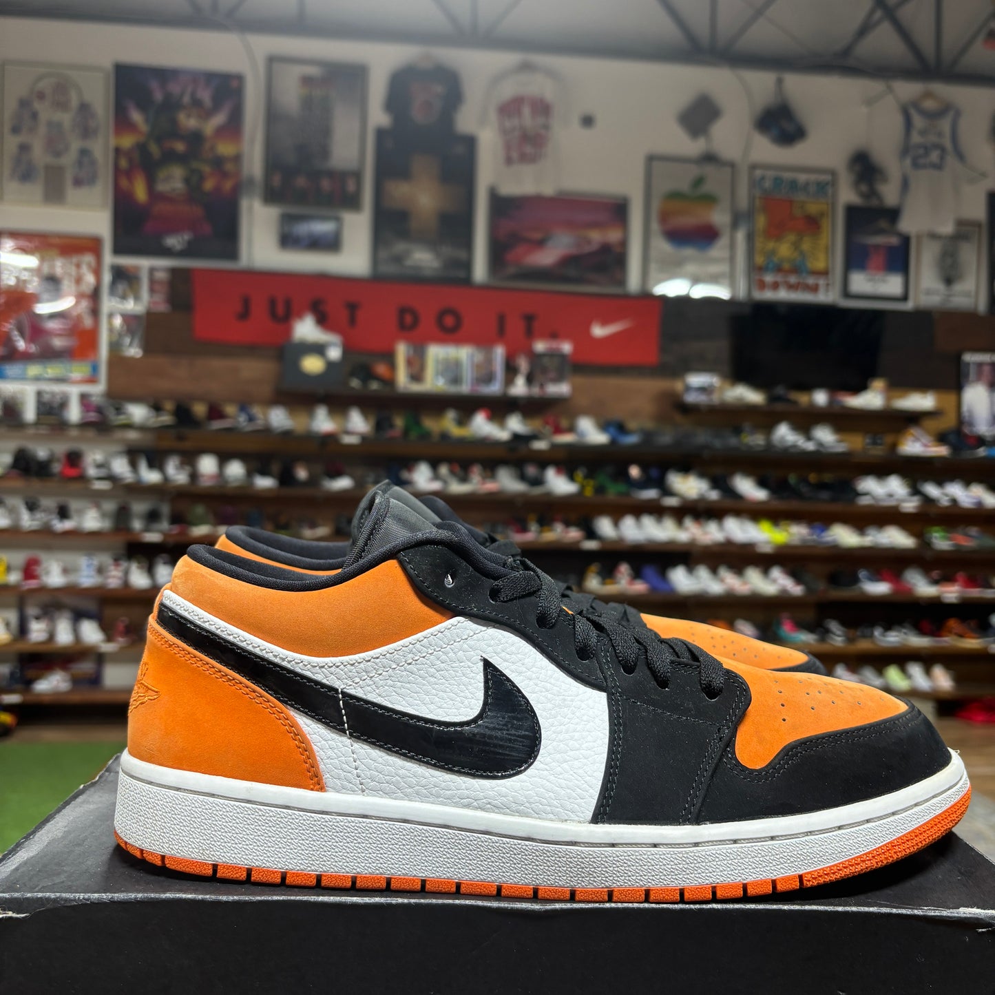 Jordan 1 Low 'Shattered Backboard' Size 12