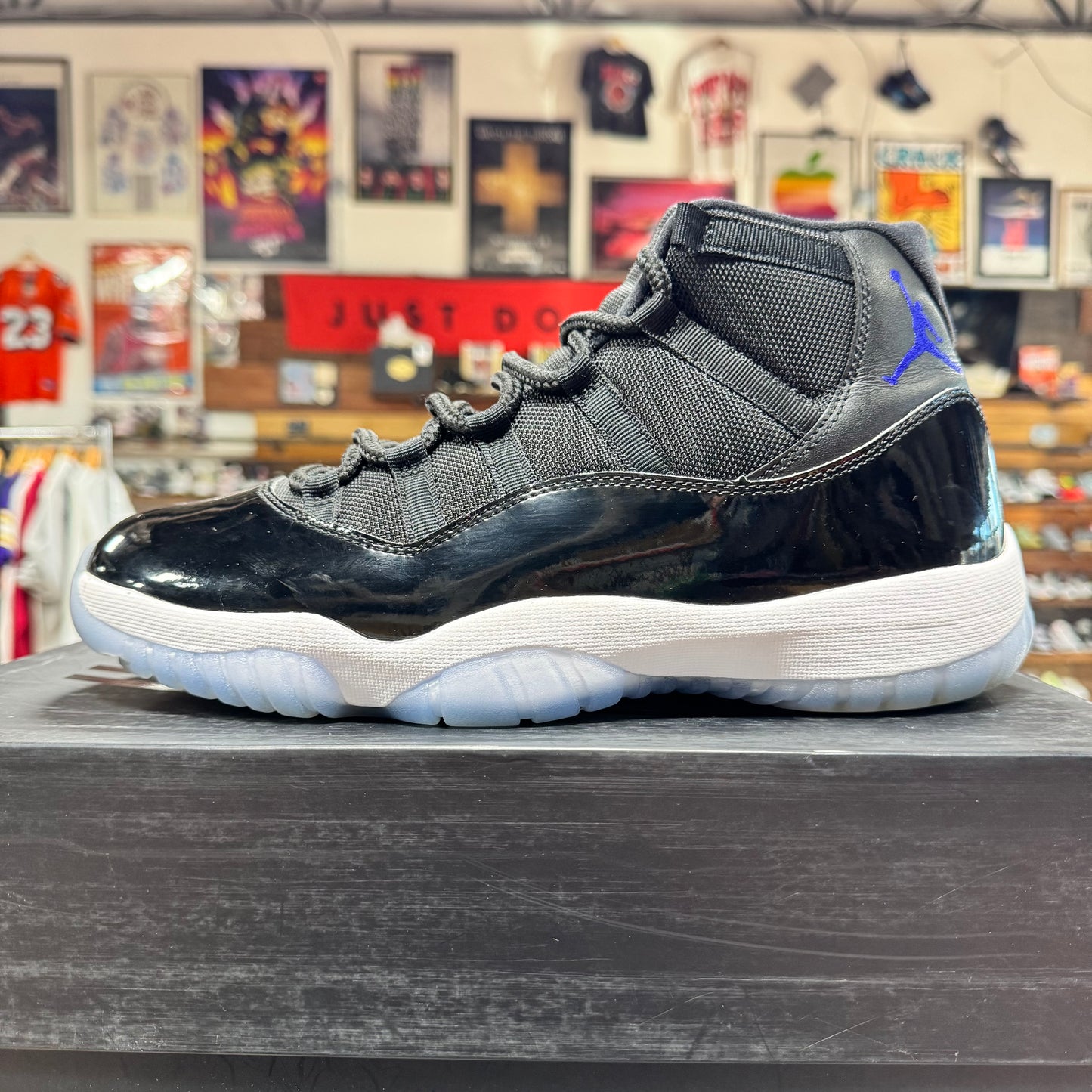 Jordan 11 'Space Jam' Size 11