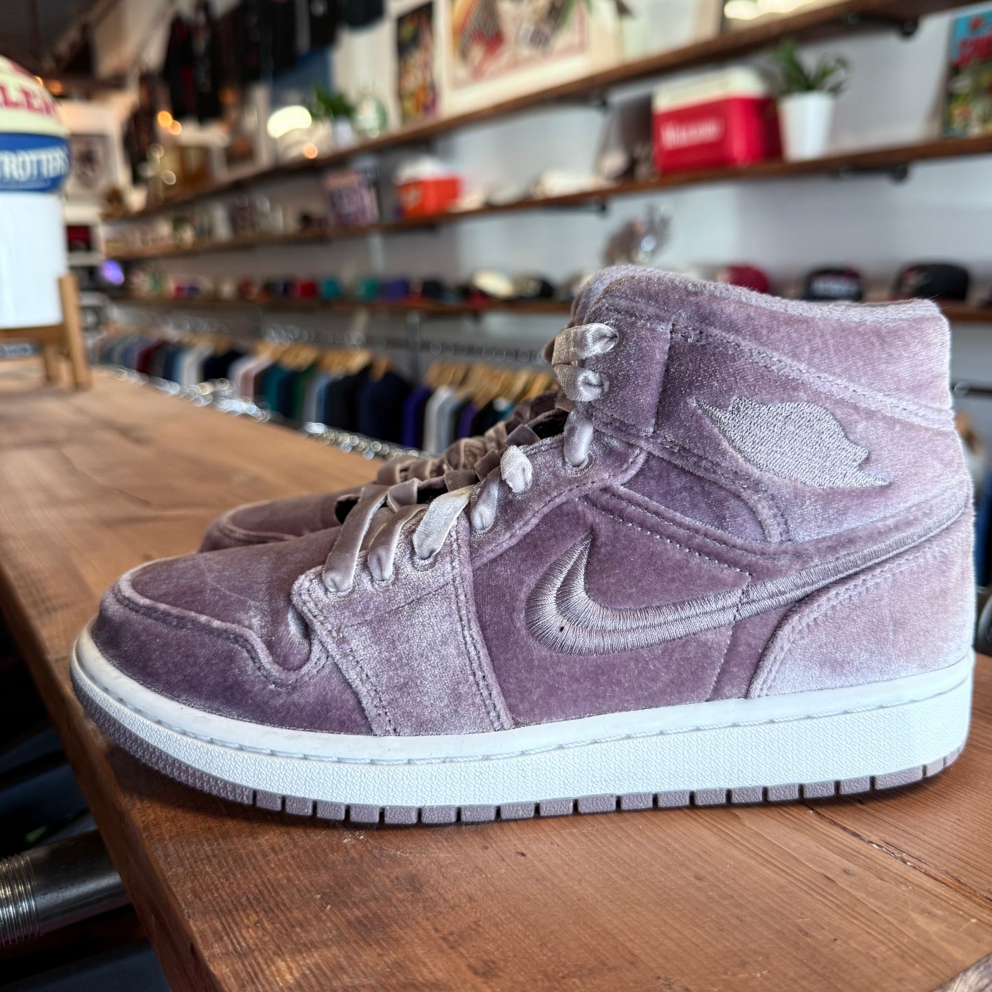 Jordan 1 Mid 'Purple Velvet' Size 8.5