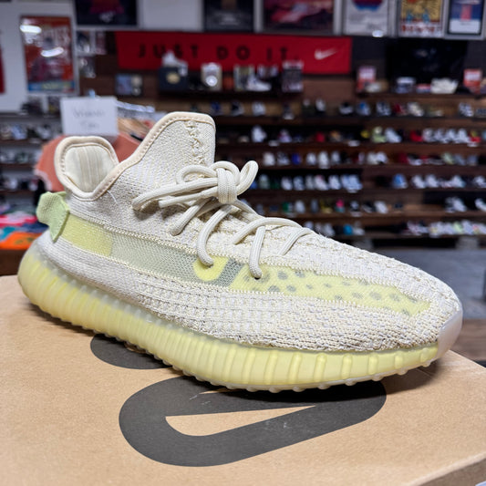 Yeezy 350 v2 'Flax' Size 9.5