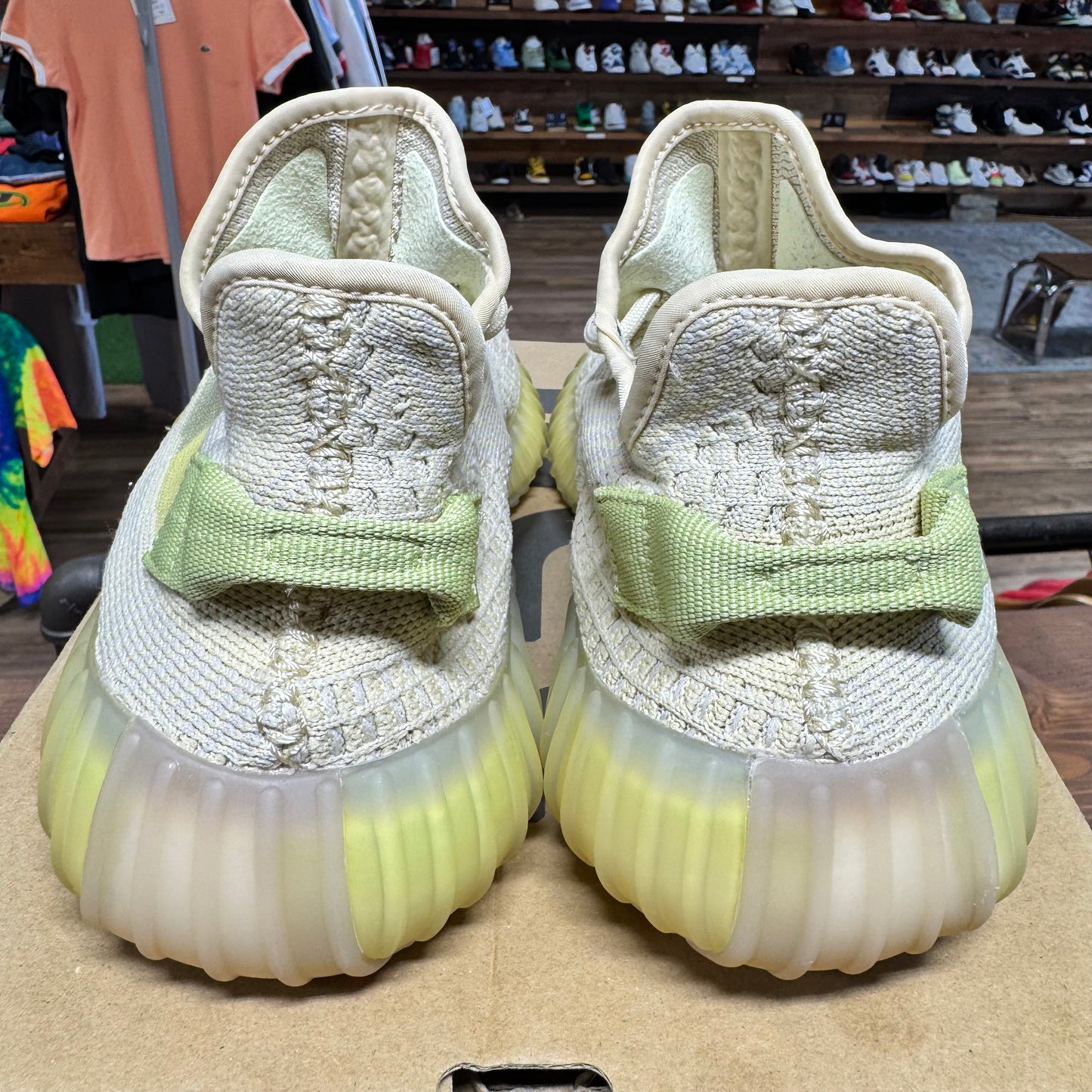 Yeezy 350 v2 'Flax' Size 9.5