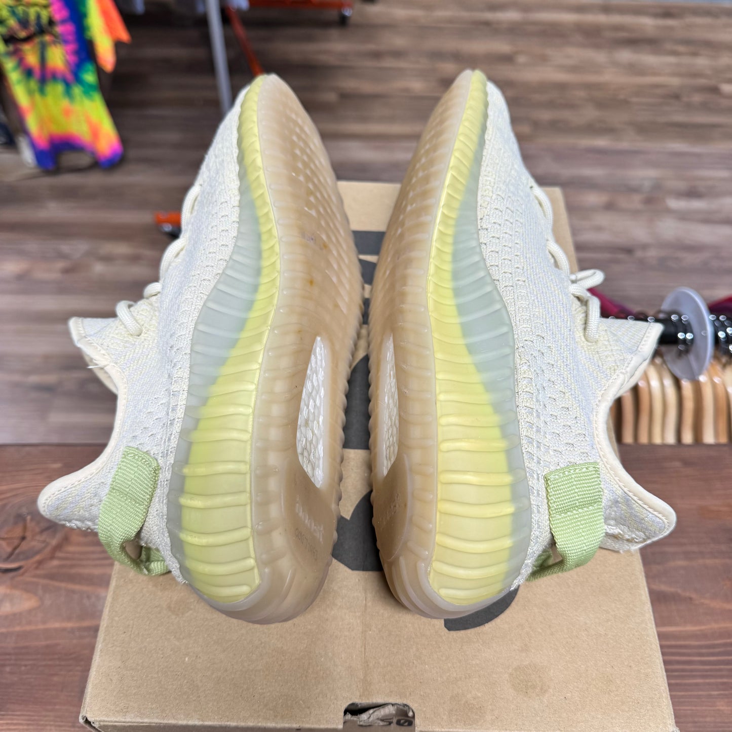 Yeezy 350 v2 'Flax' Size 9.5