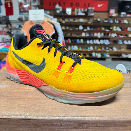 Nike Kobe Venomenon 'University Gold' Size 10.5