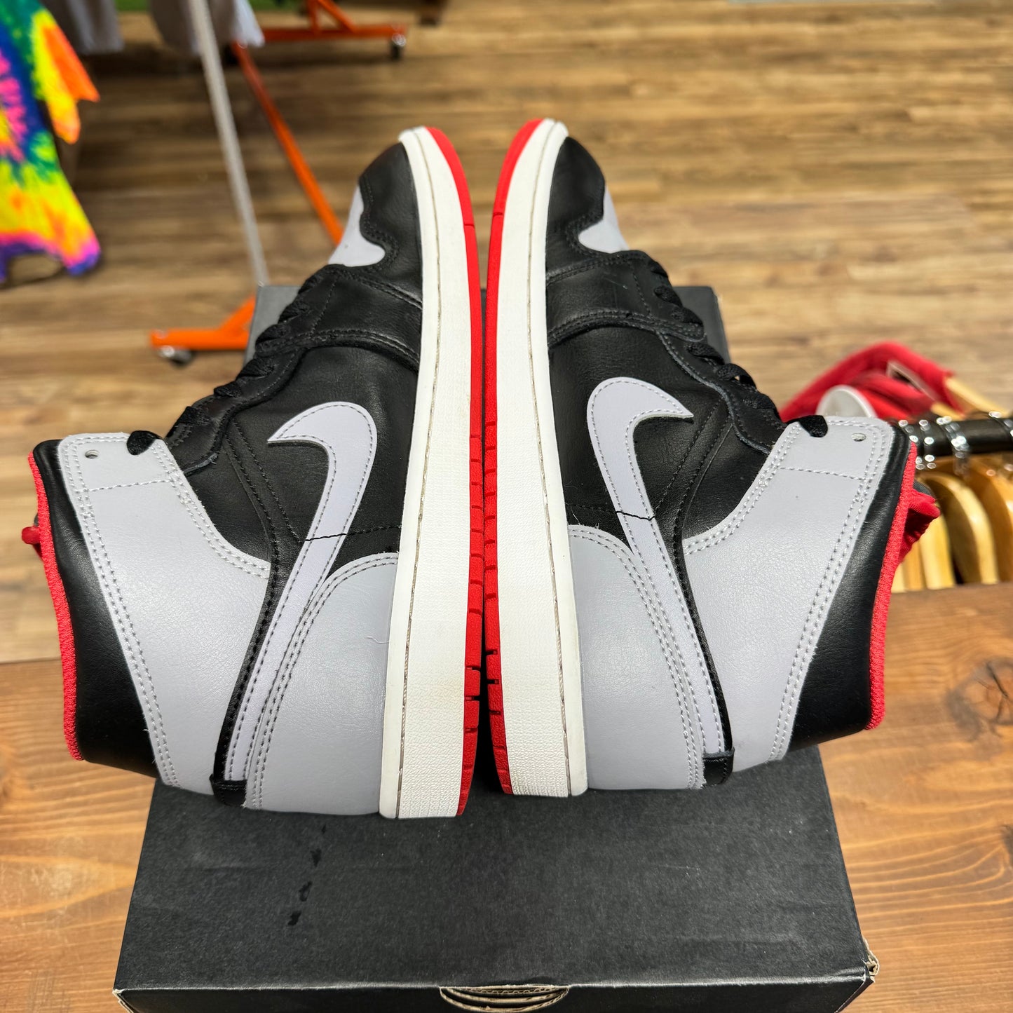 Jordan 1 Mid 'Bred Shadow' Size 9.5