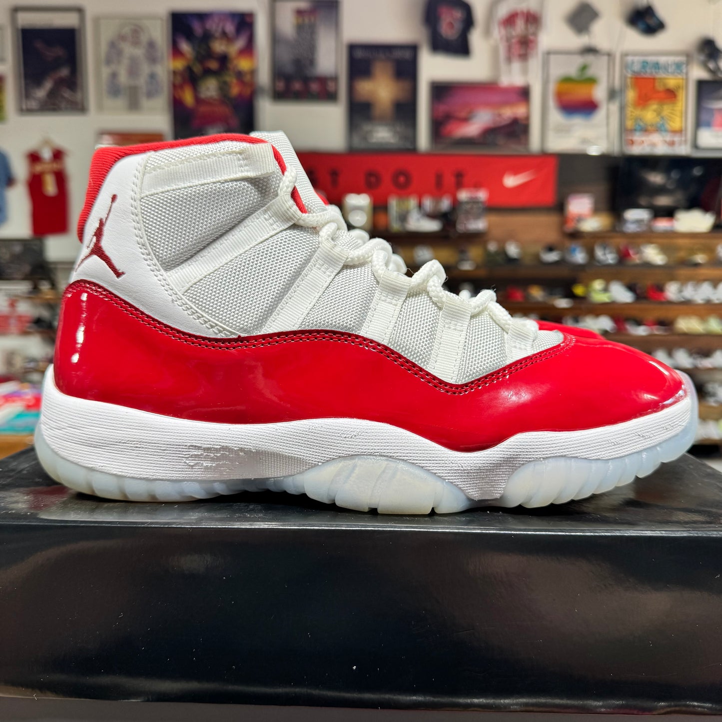 Jordan 11 'Cherry' Size 9