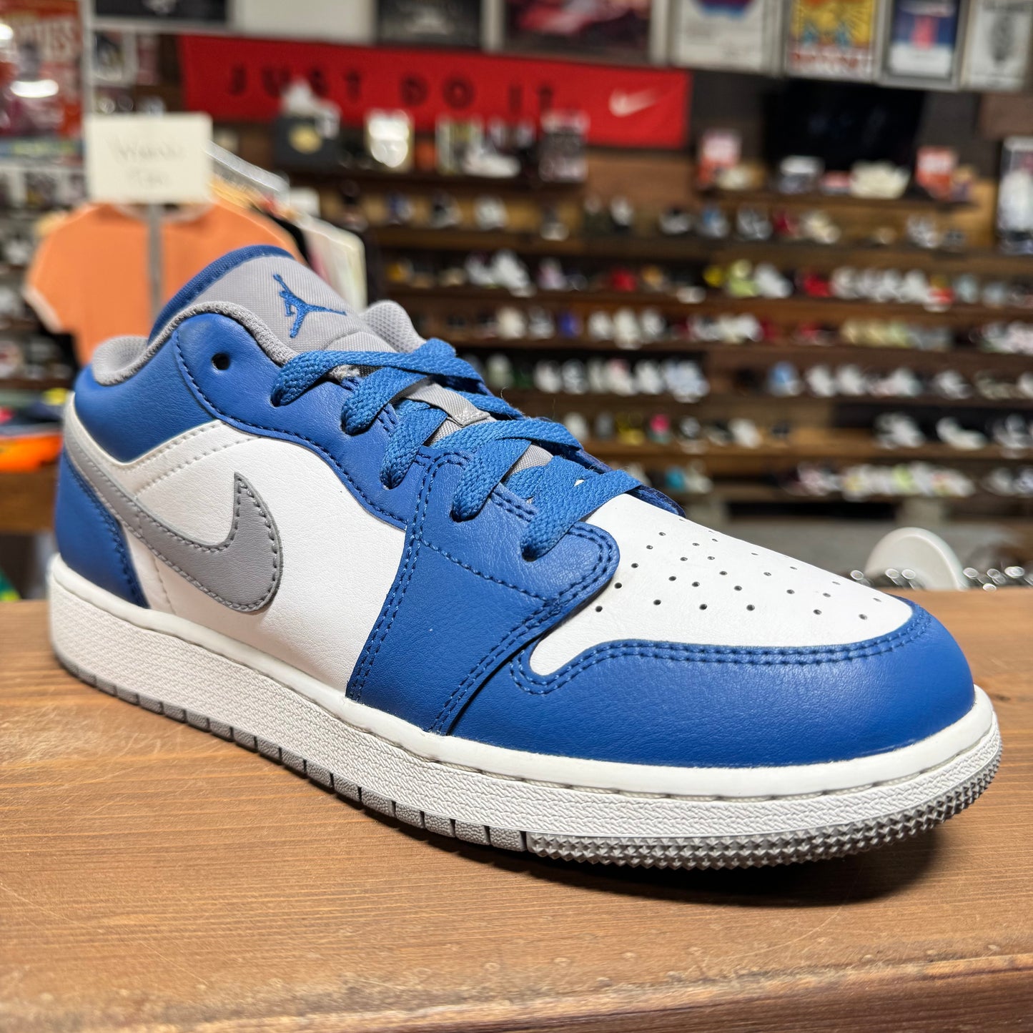 Jordan 1 Low 'True Blue' Size 6.5Y