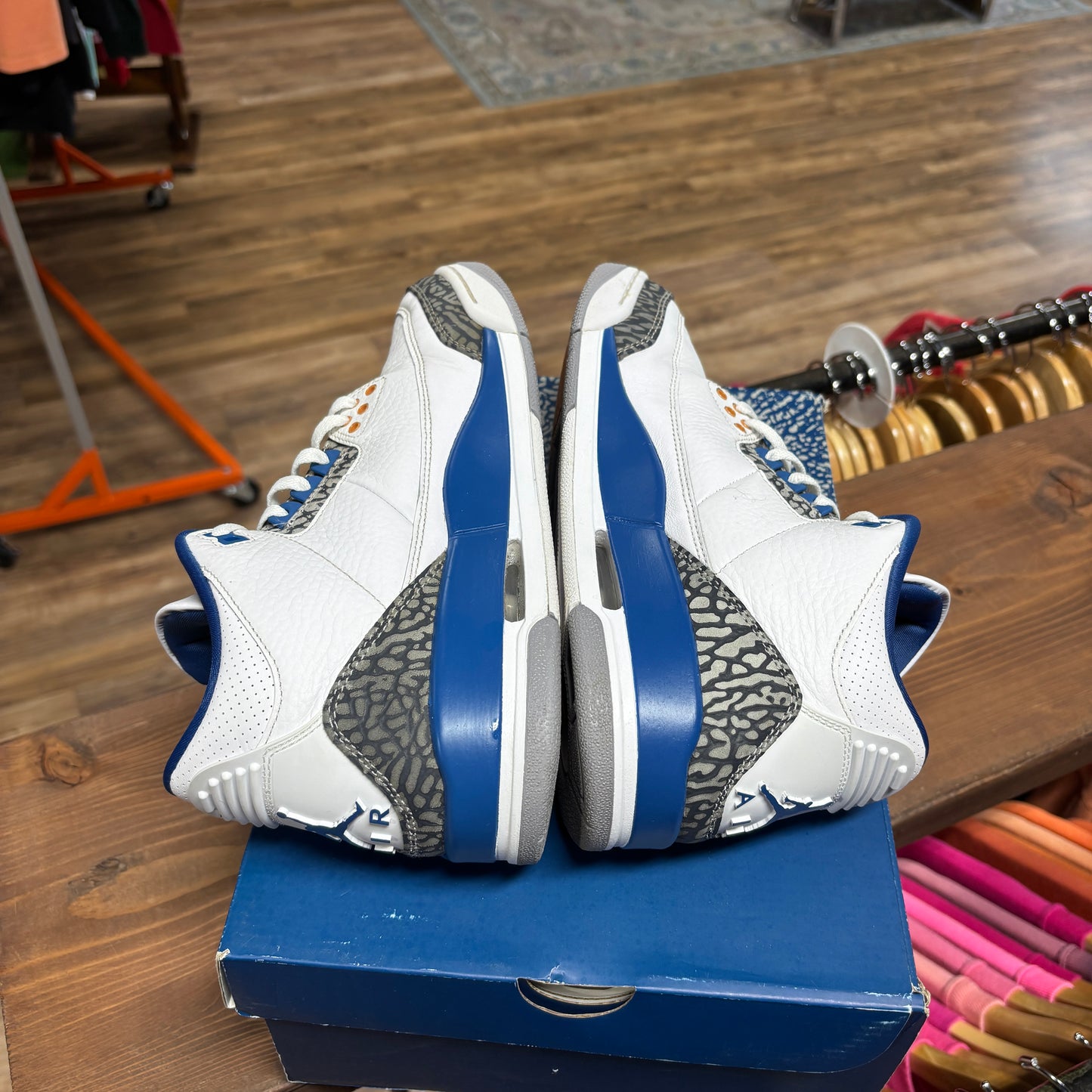 Jordan 3 'Wizards' Size 8.5