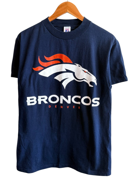 Vintage Y2K Denver Broncos NFL Logo Graphic Tee Size Medium