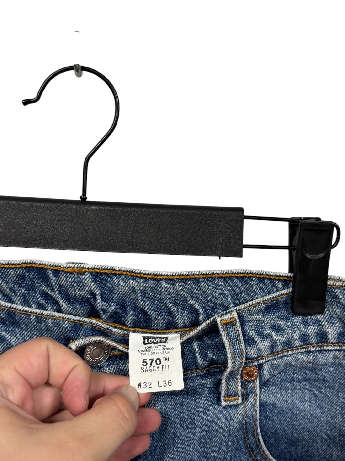 Vintage 90's Levi's 570 Baggy Fit Denim Jeans Size 32x36
