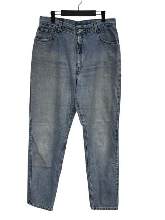 Vintage Levi's 550 Relaxed Fit Light Wash Denim Jeans Size 32x33