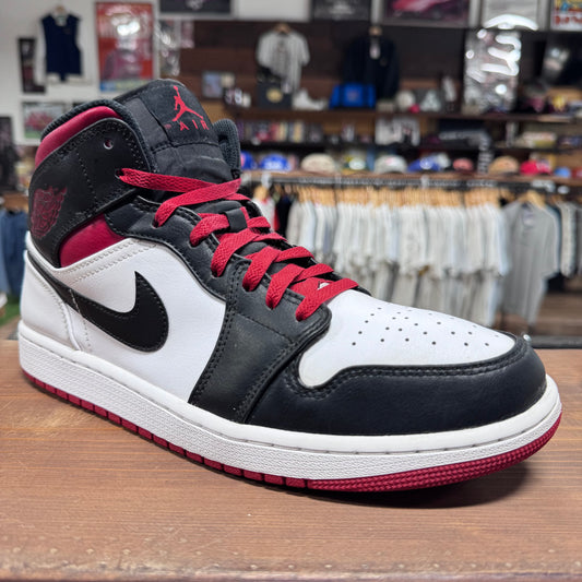 Jordan 1 Mid 'Gym Red Black Toe' Size 10