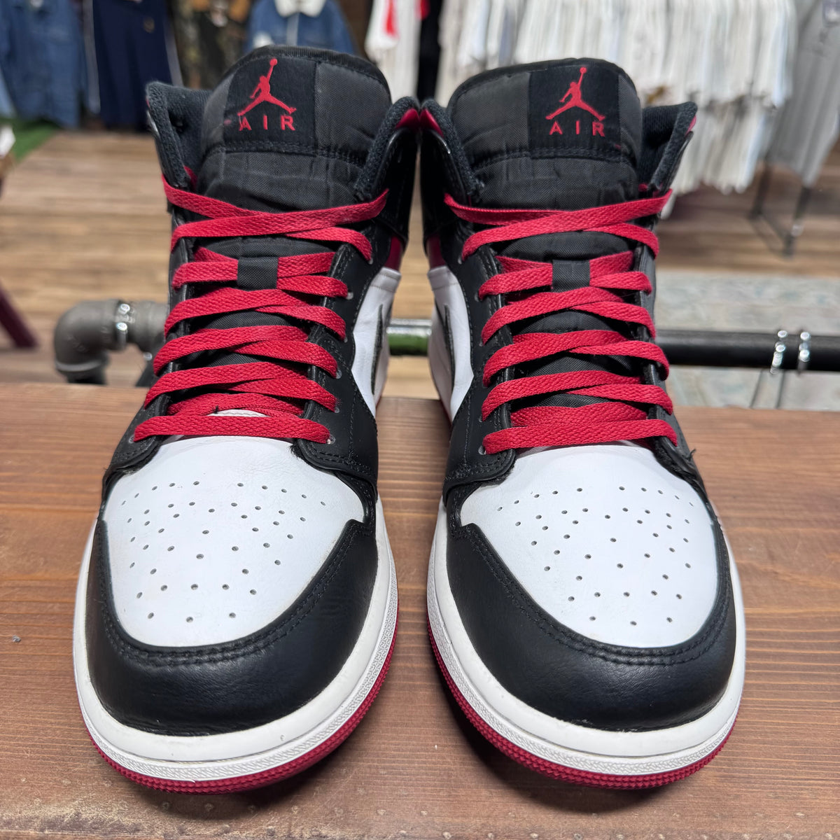 Jordan 1 Mid 'Gym Red Black Toe' Size 10