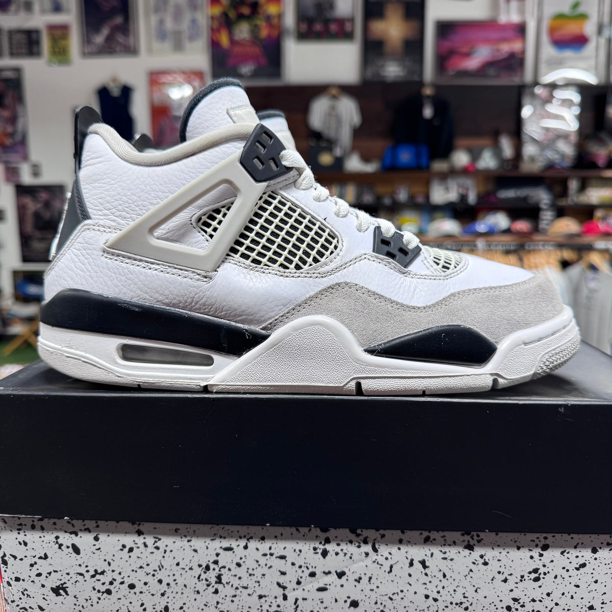 Jordan 4 'Military Black' Size 7Y