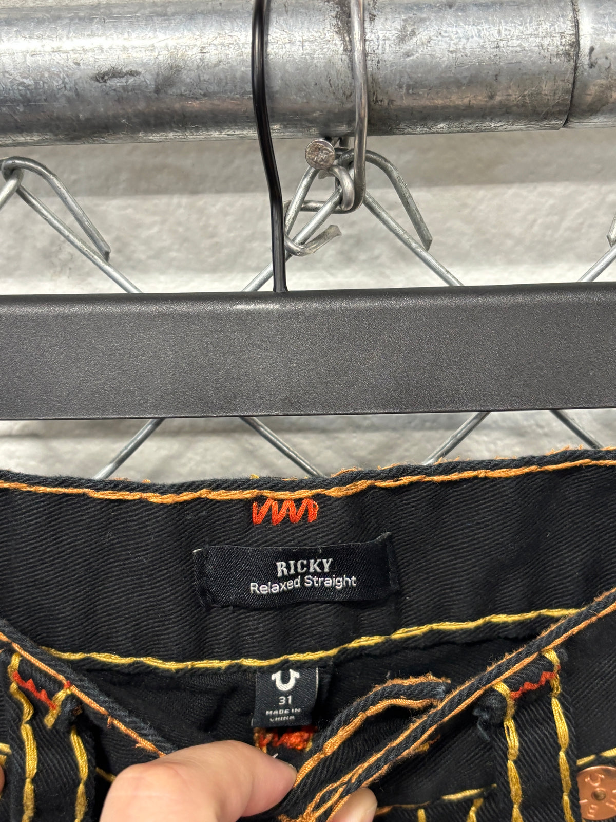 True Religion Ricky Relaxed Straight Black Orange Stitching Jeans Size 32x32