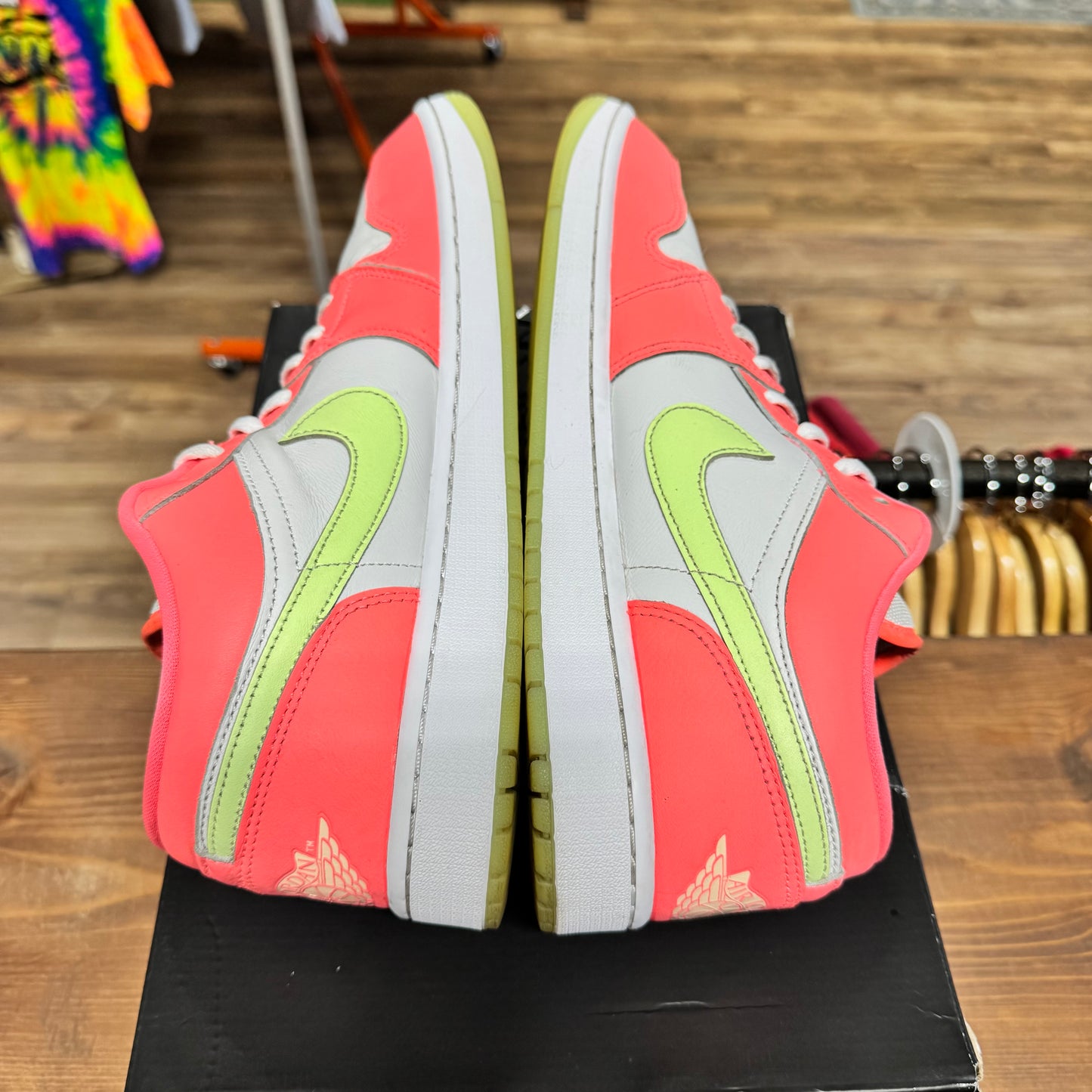 Jordan 1 Low 'Lava Glow' Size 12