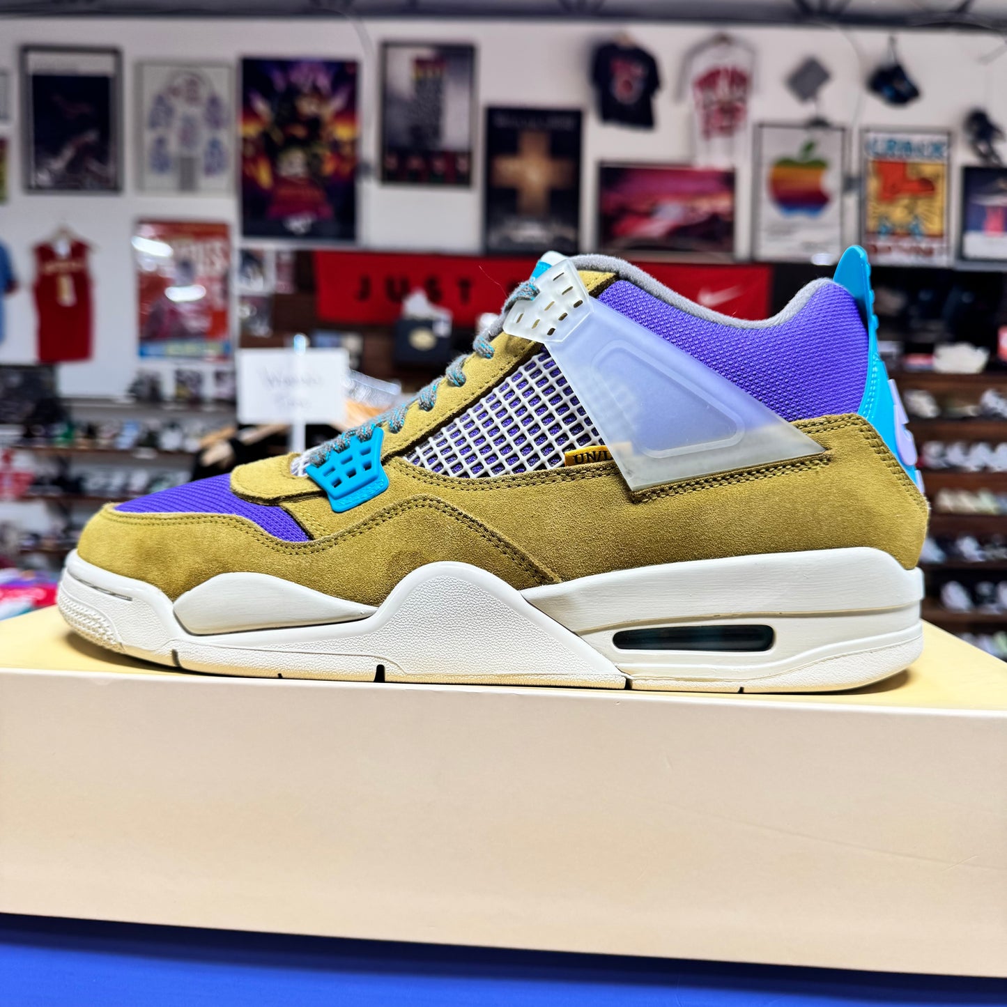 Jordan 4 'Union Desert Moss' Size 10.5