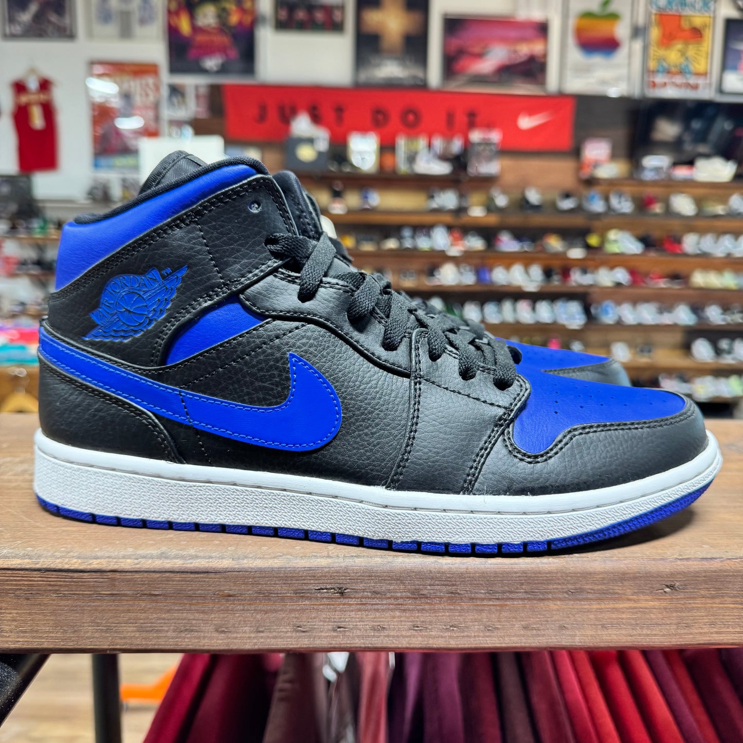 Jordan 1 Mid 'Royal' Size 10