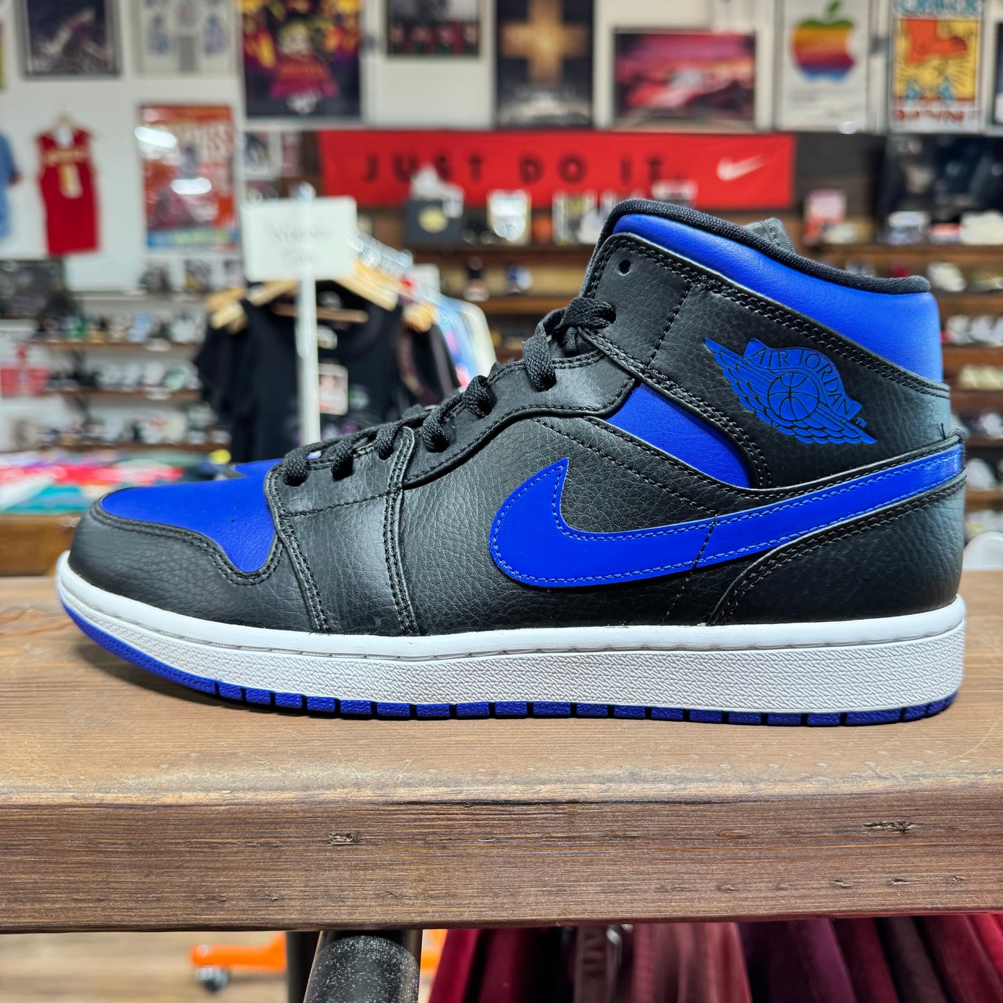 Jordan 1 Mid 'Royal' Size 10