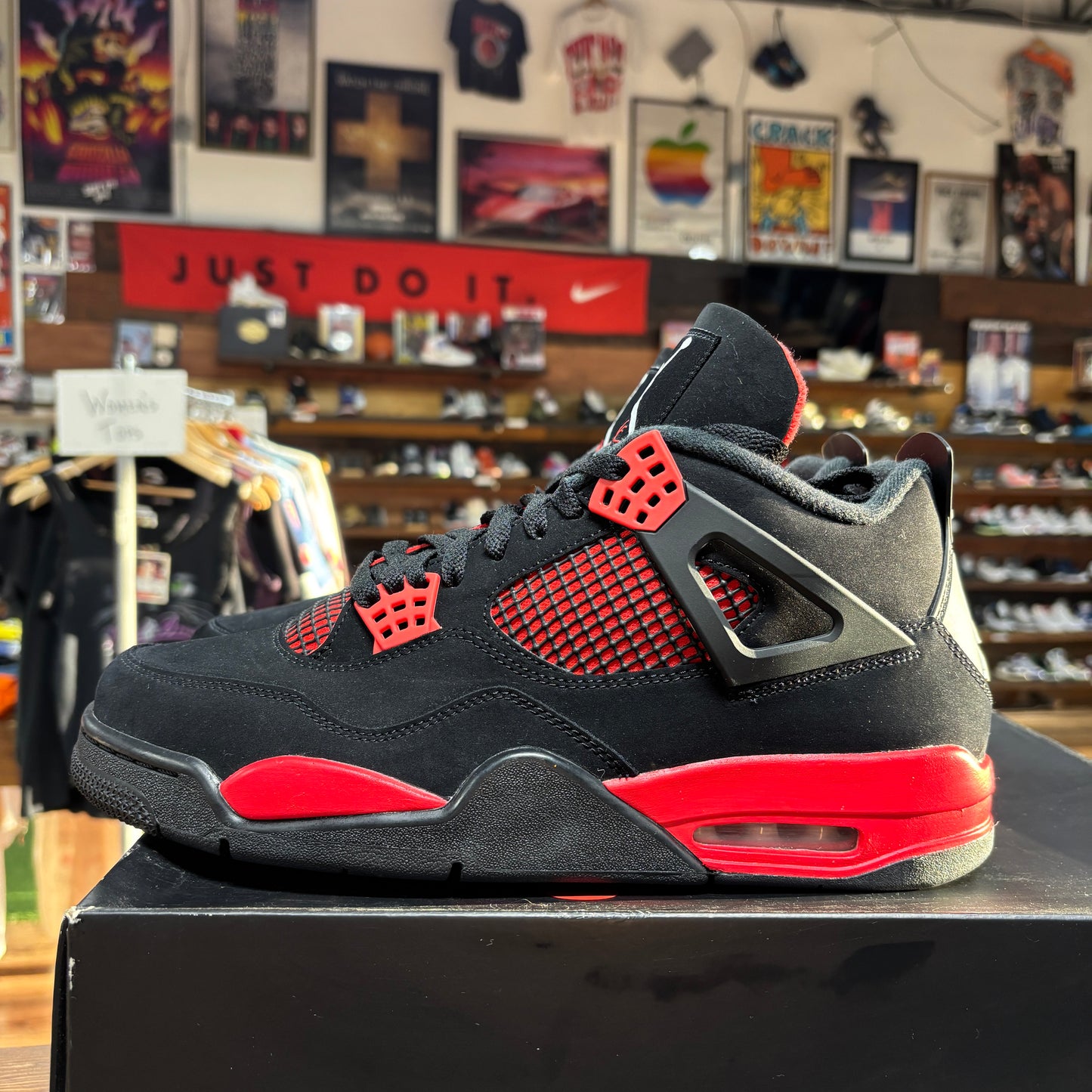 Jordan 4 'Red Thunder' Size 12