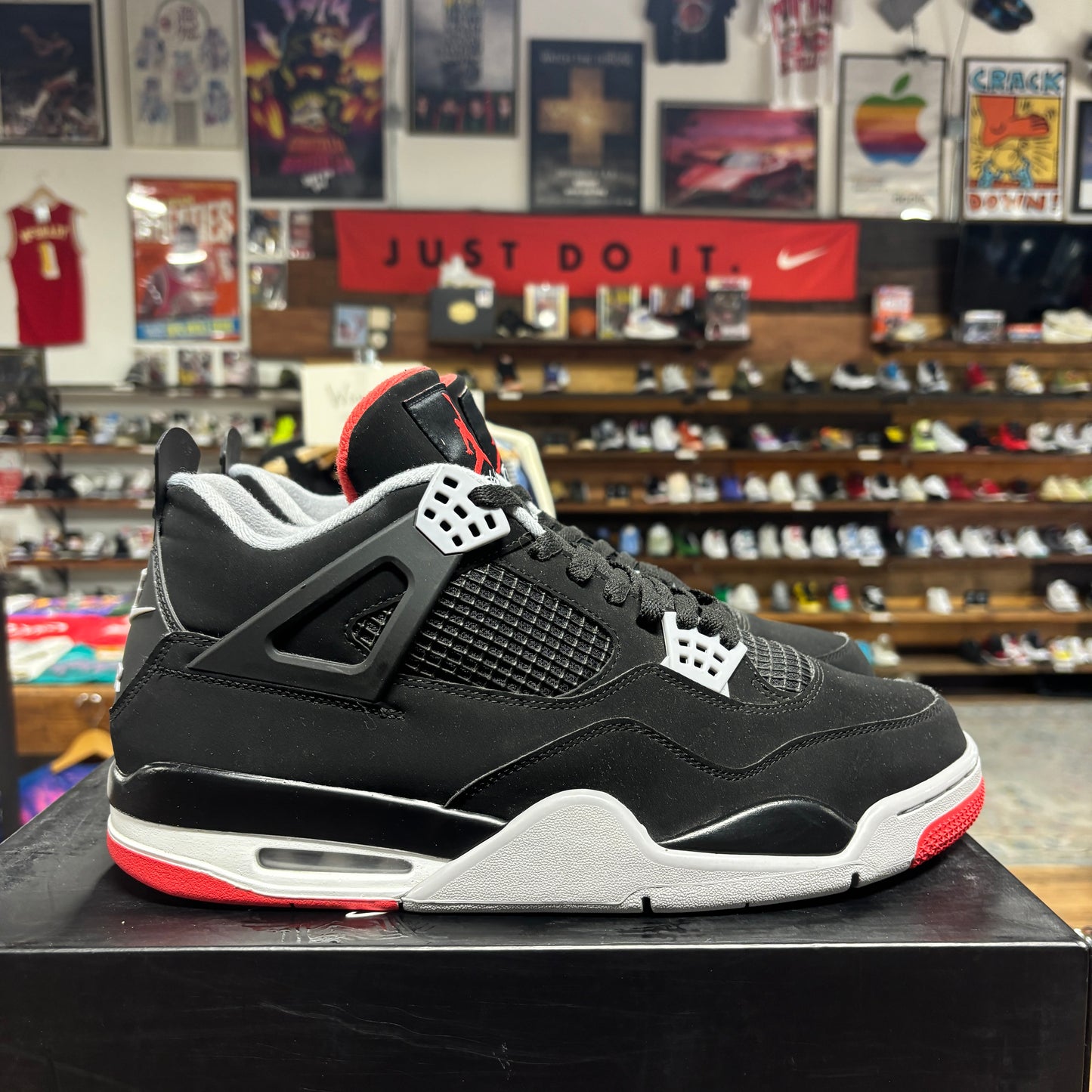 Jordan 4 'Bred' Size 13