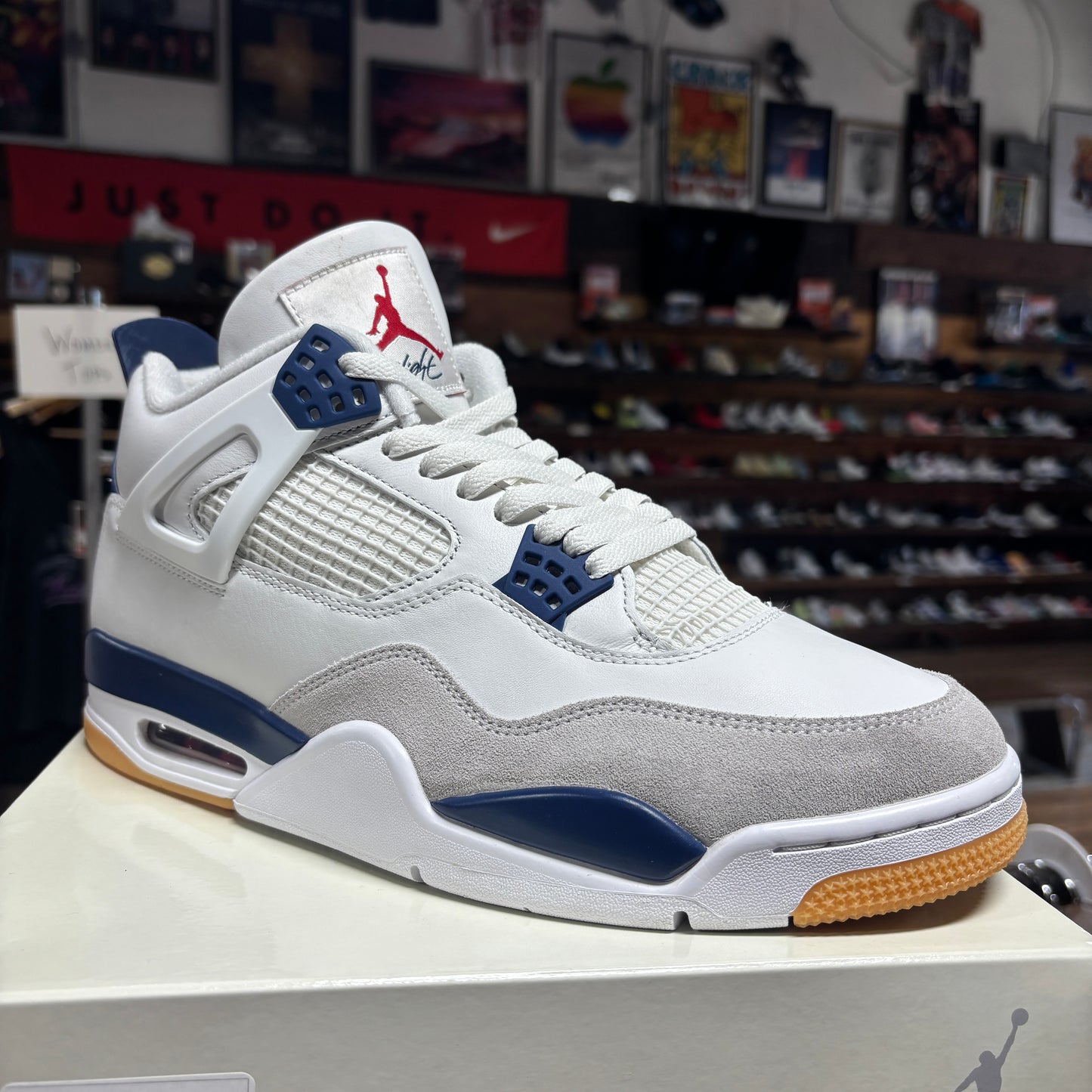 Jordan 4 'Navy SB' Size 12