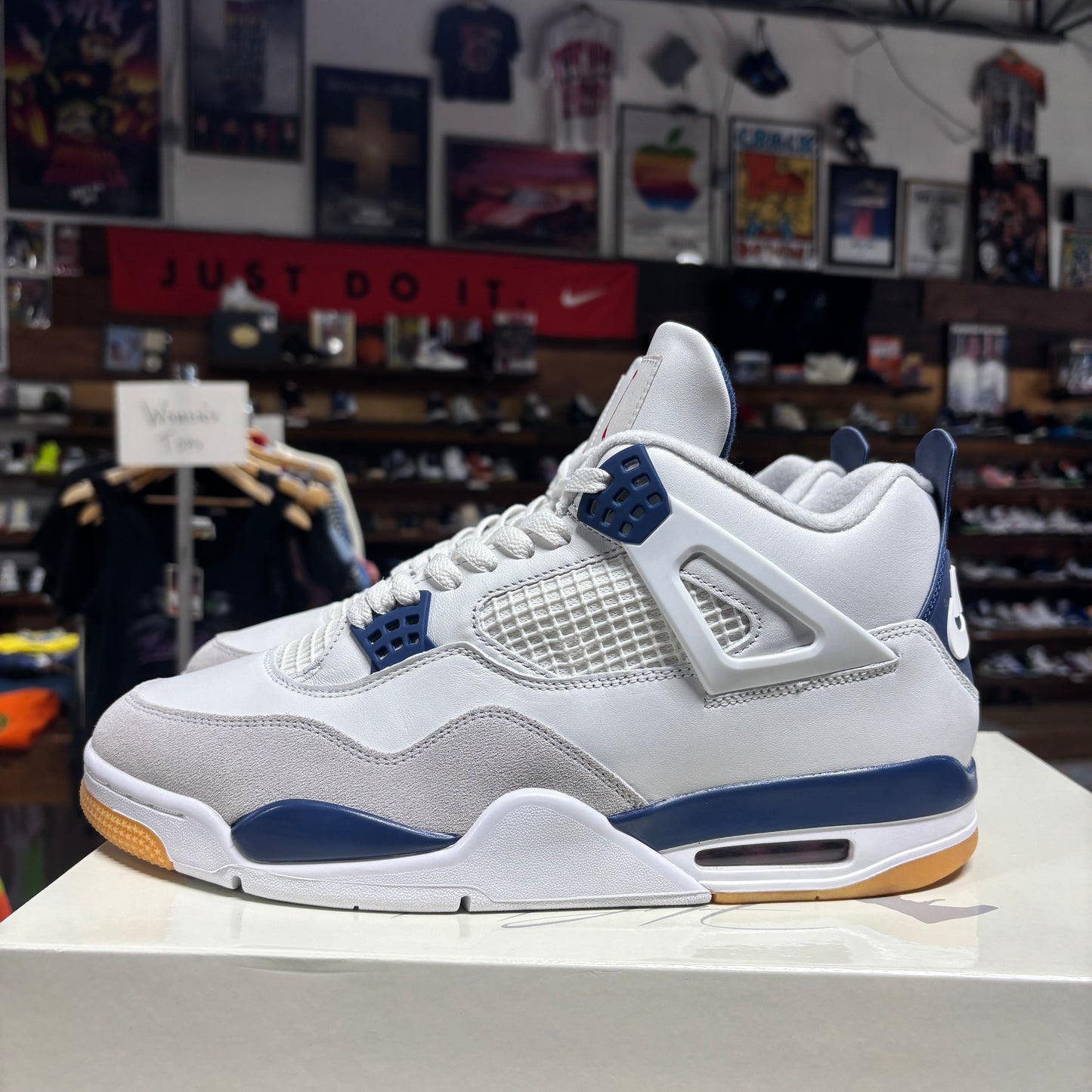 Jordan 4 'Navy SB' Size 12