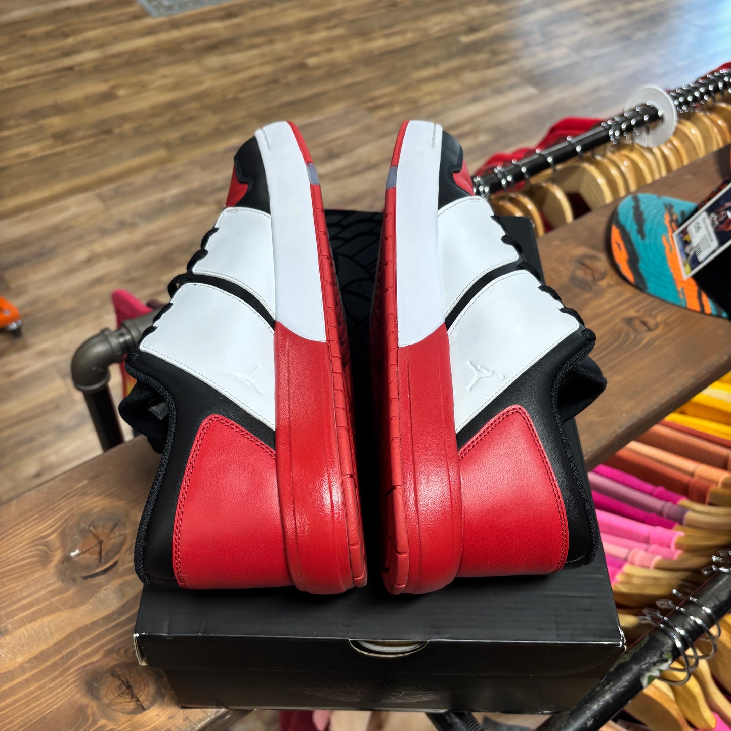 Jordan 1 Nu Retro Low 'Varsity Red Black' Size 13