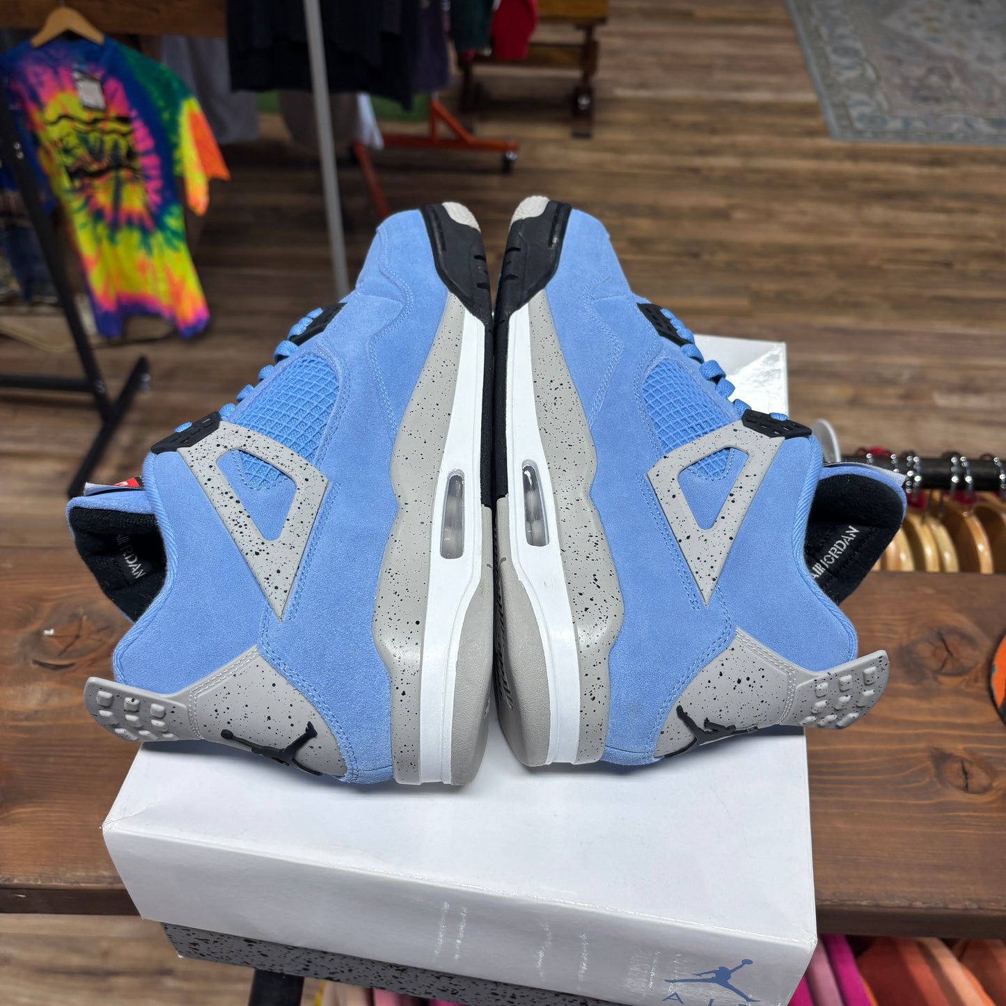 Jordan 4 'University Blue' Size 13