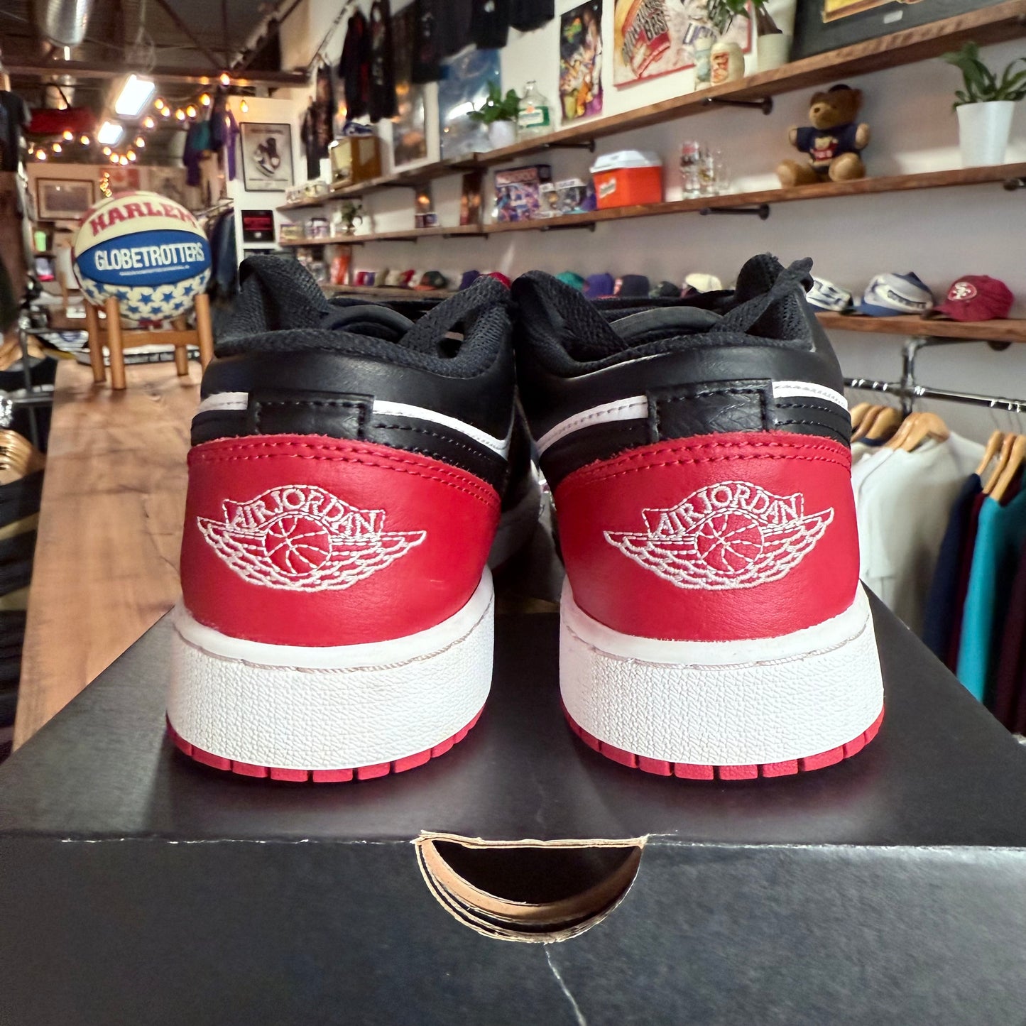 Jordan 1 Low 'Black Toe' Size 5.5Y