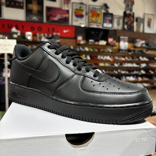 Nike Air Force 1 Low 'Triple Black' Size 12