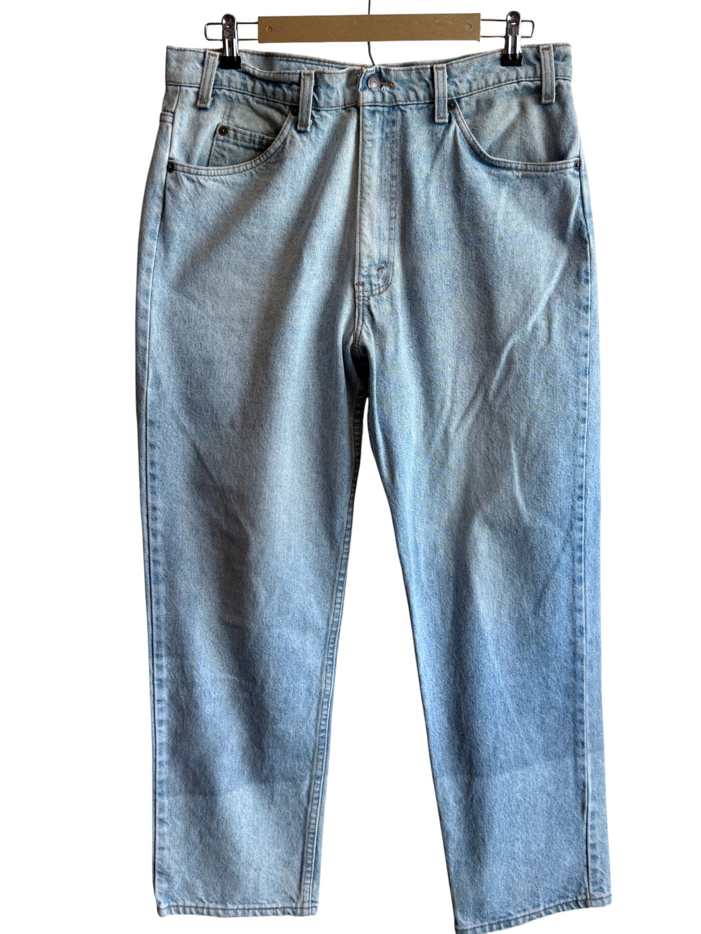 Vintage 90's Levi's 540 Light Wash Denim Jeans Size 34x30