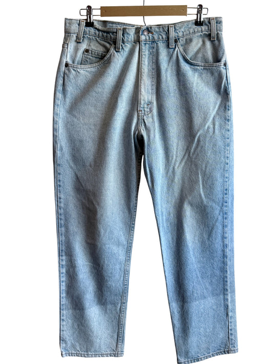Vintage 90's Levi's 540 Light Wash Denim Jeans Size 34x30