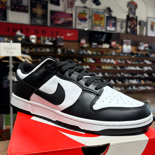 Nike Dunk Low 'Panda' Size 10.5
