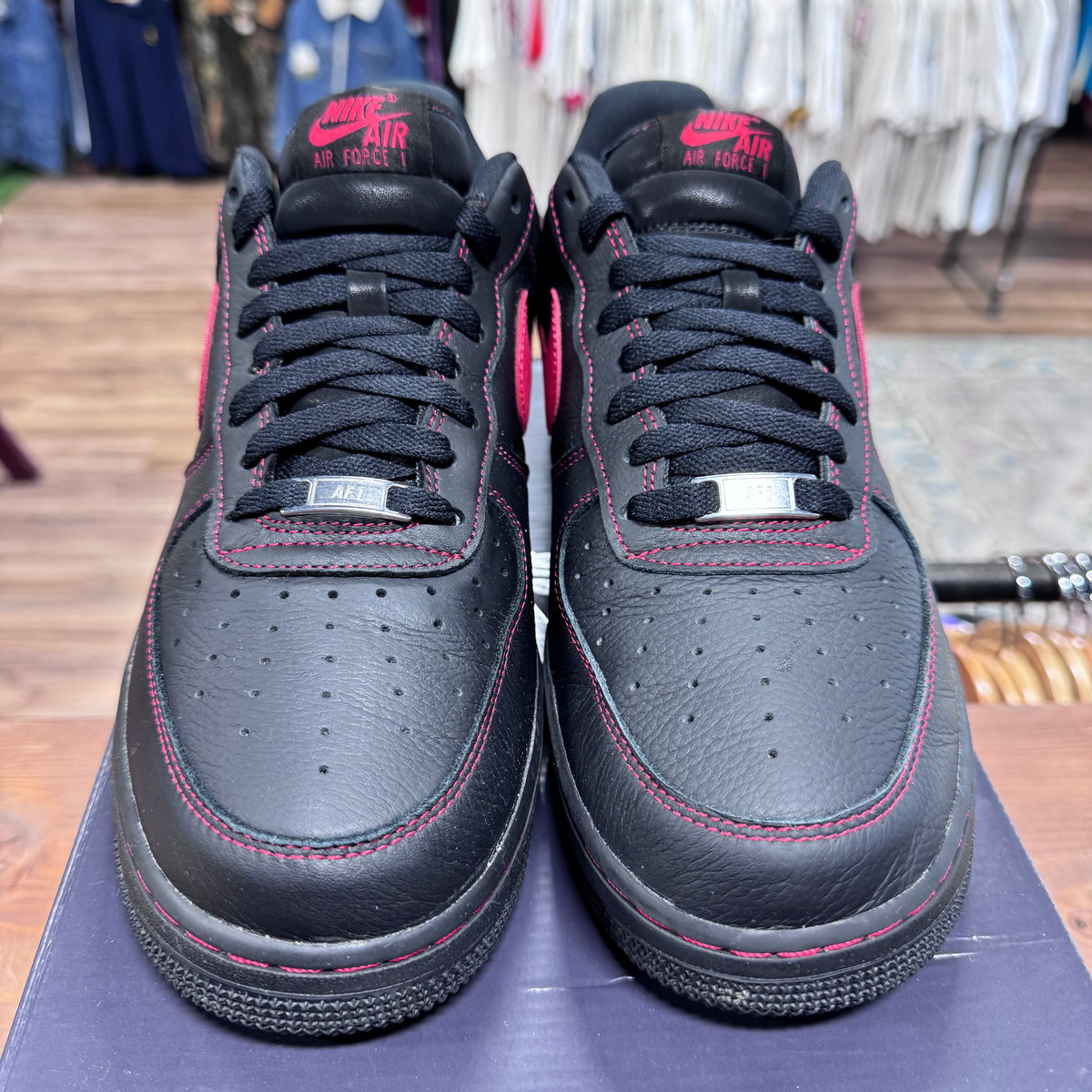 Nike AF1 Low 'Bred' Size 10.5