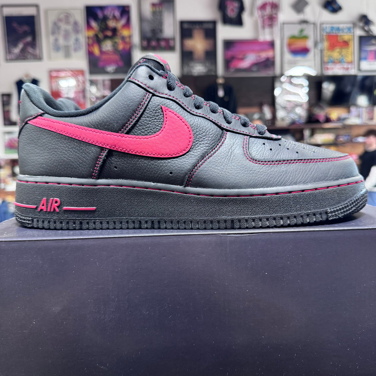 Nike AF1 Low 'Bred' Size 10.5