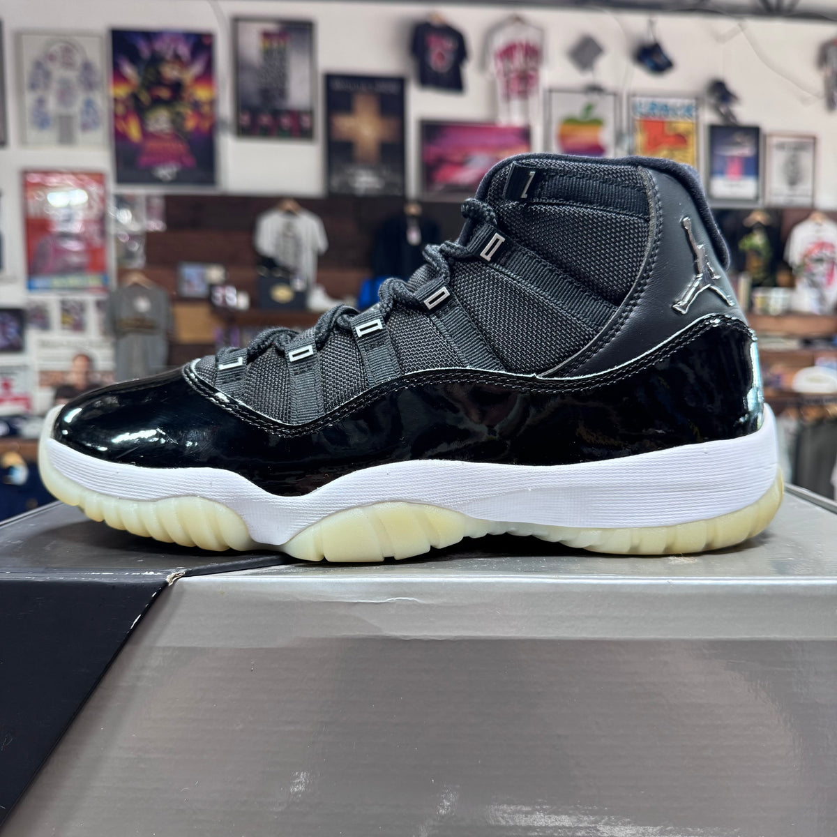 Jordan 11 'Jubilee' Size 9.5