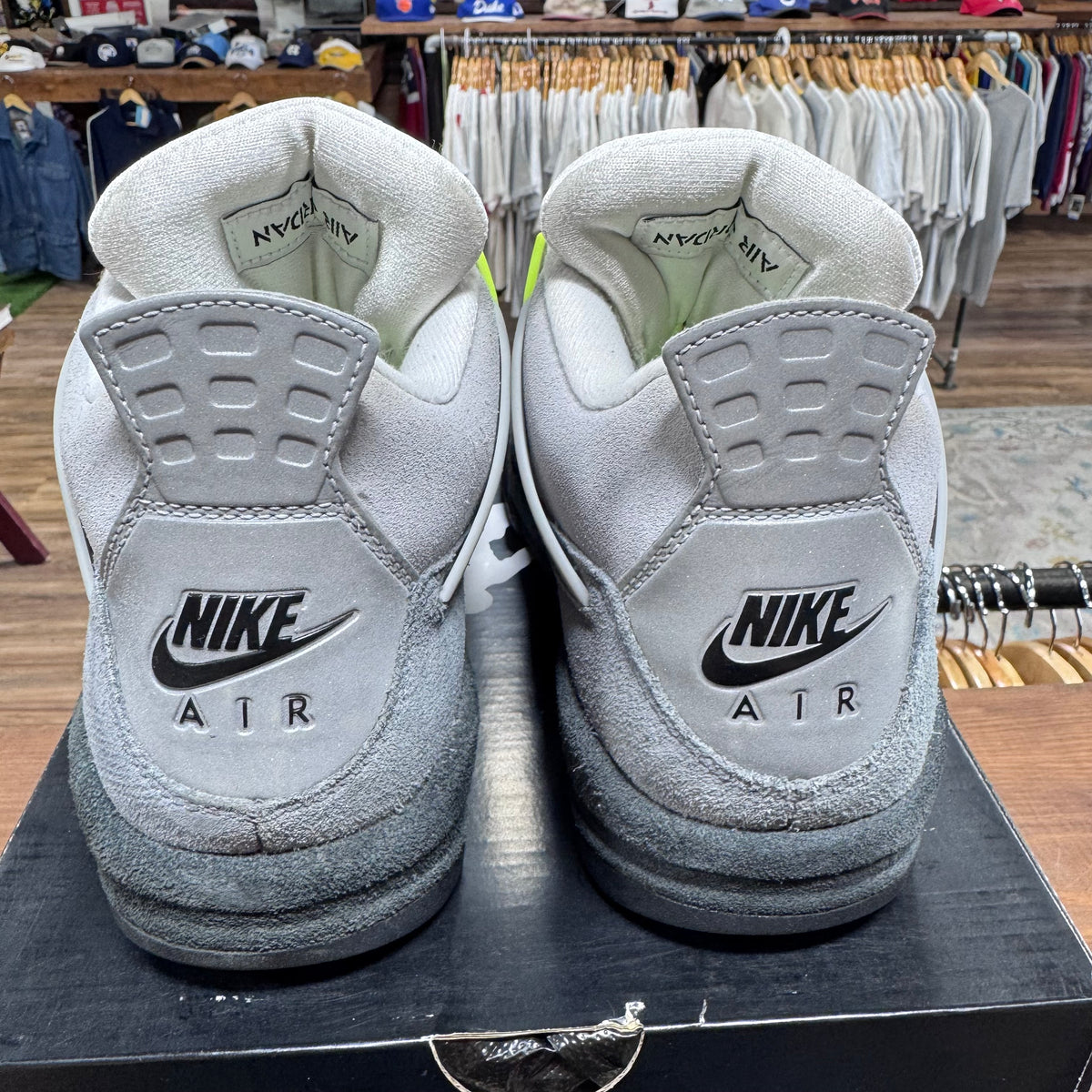 Jordan 4 'Neon 95' Size 8