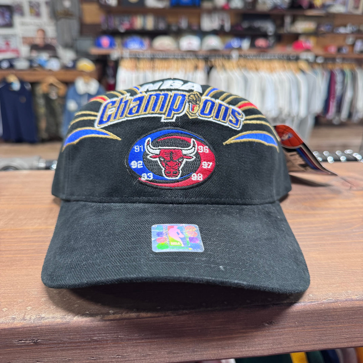 Vintage Starter Chicago Bulls 6 Time Champions Locker Room Hat NWT