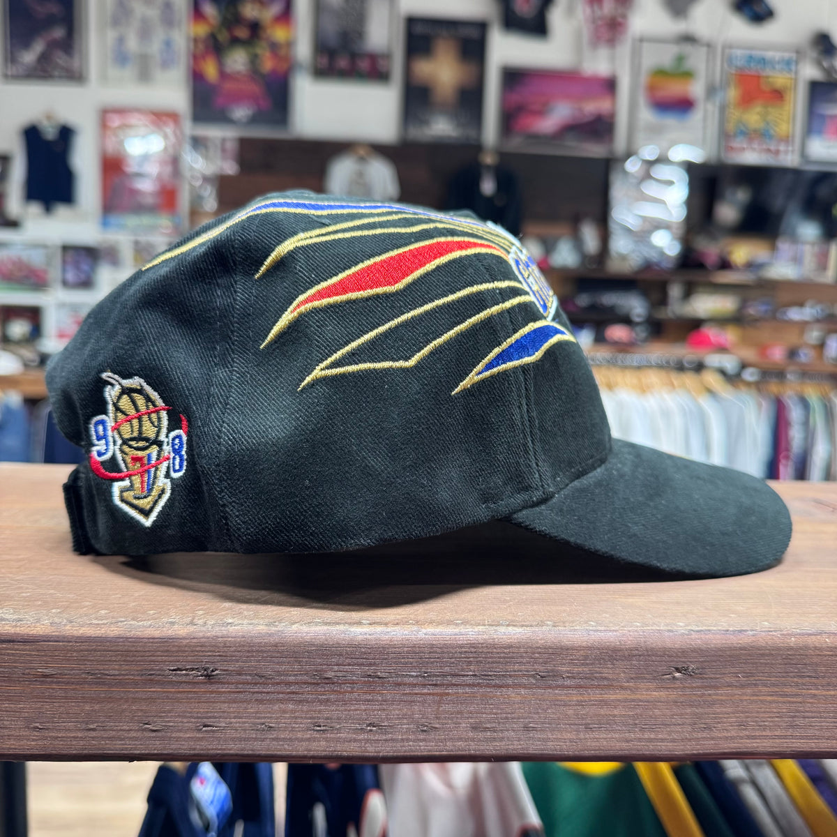Vintage Starter Chicago Bulls 6 Time Champions Locker Room Hat NWT