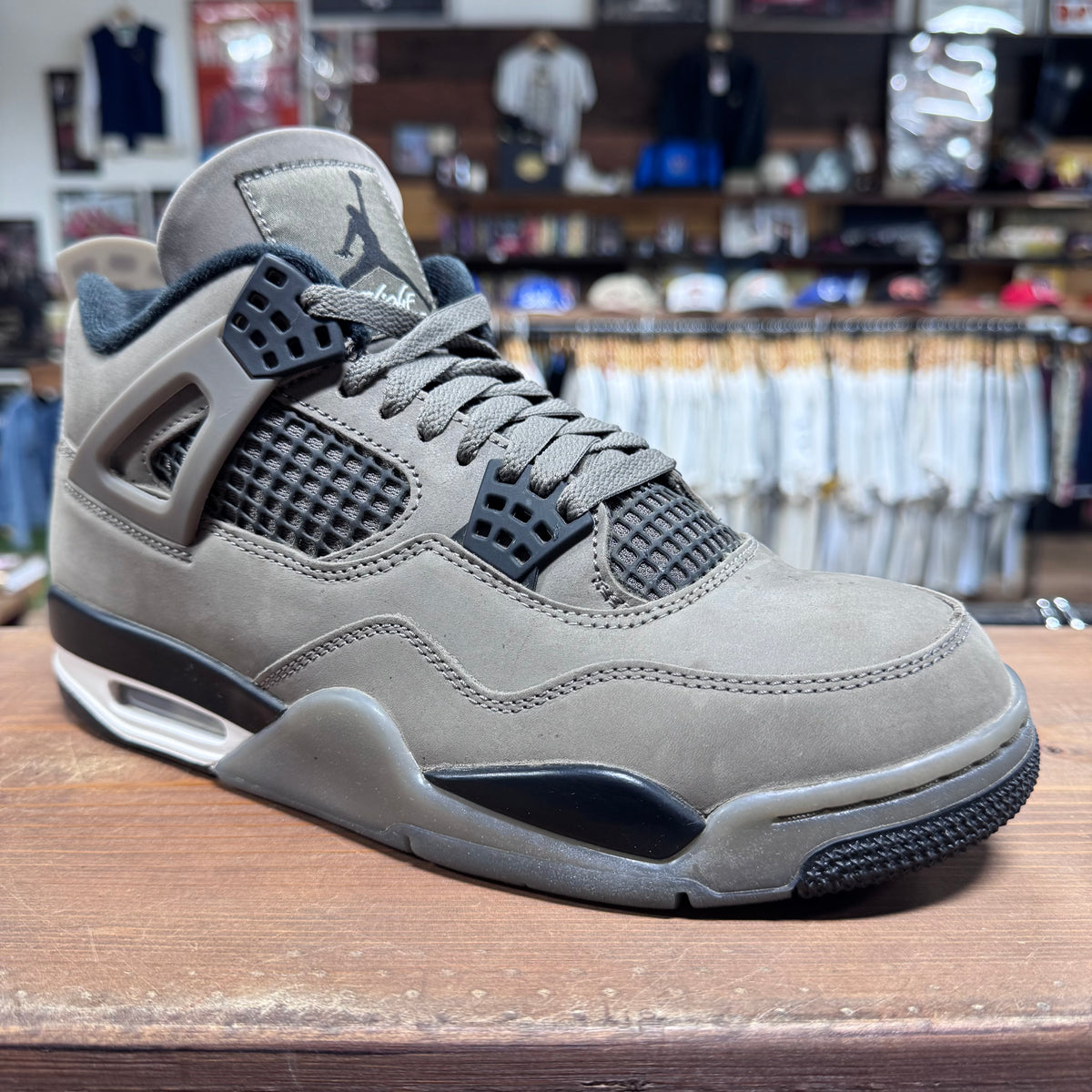 Jordan 4 'Cave Stone' Size 8