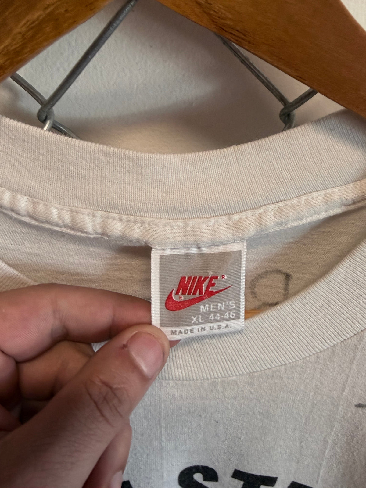 Vintage 90's Nike Silver Tag Basketball Camp Graphic Tee Size Medium