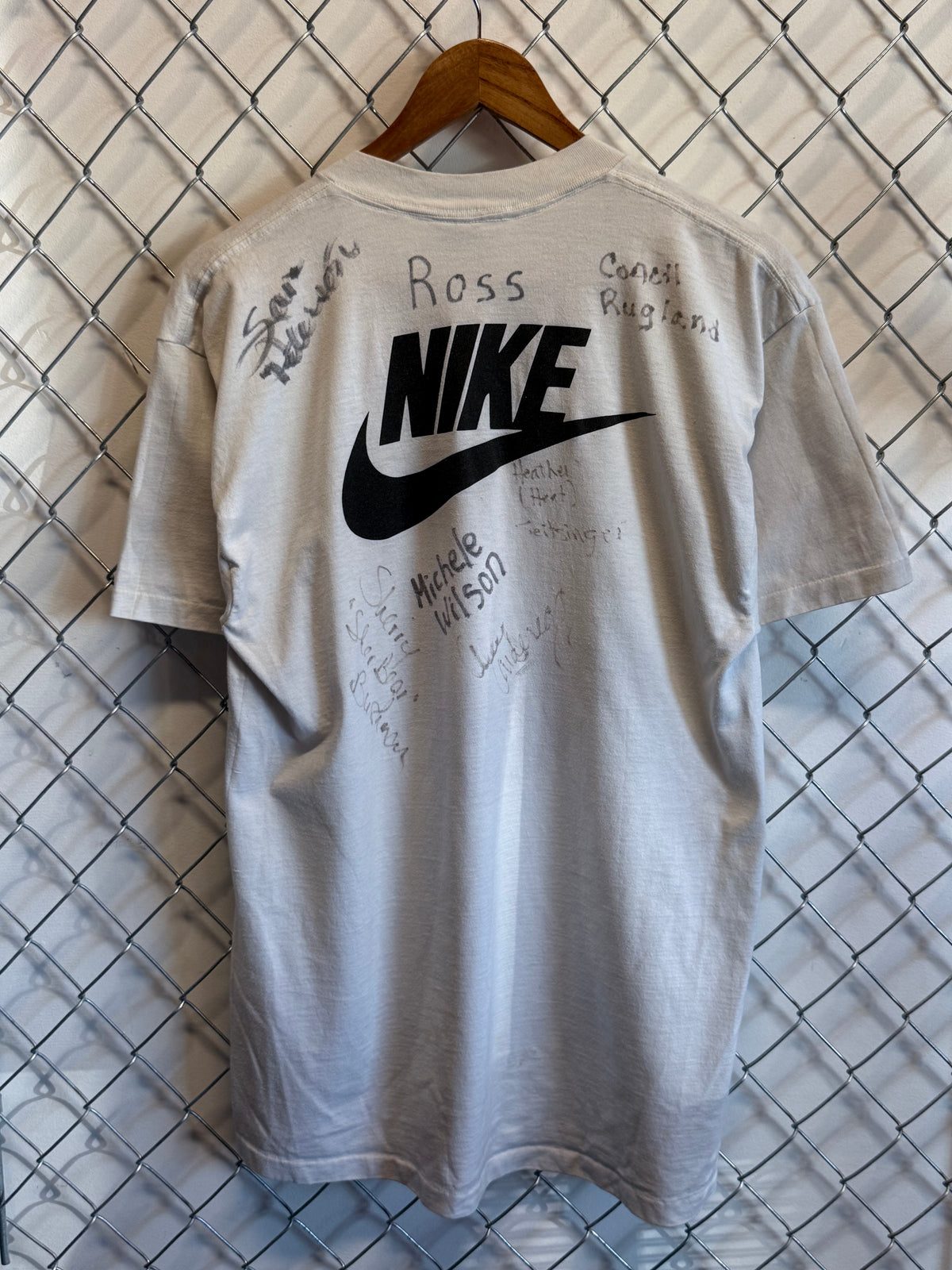 Vintage 90's Nike Silver Tag Basketball Camp Graphic Tee Size Medium