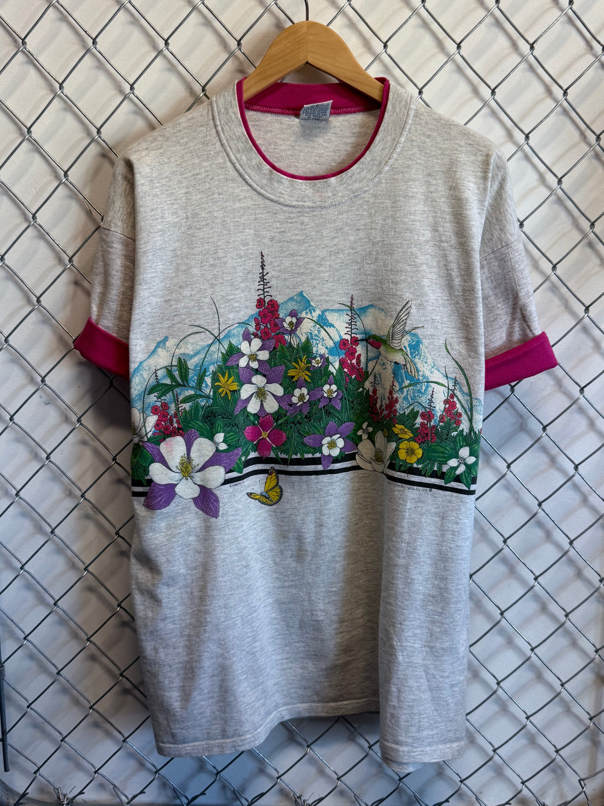 Vintage 90's Nature Mountain Meadows Graphic Tee Size XL